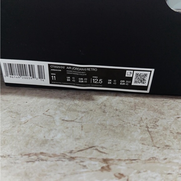 Jordan 6 Retro Georgetown - Picture 4 of 4